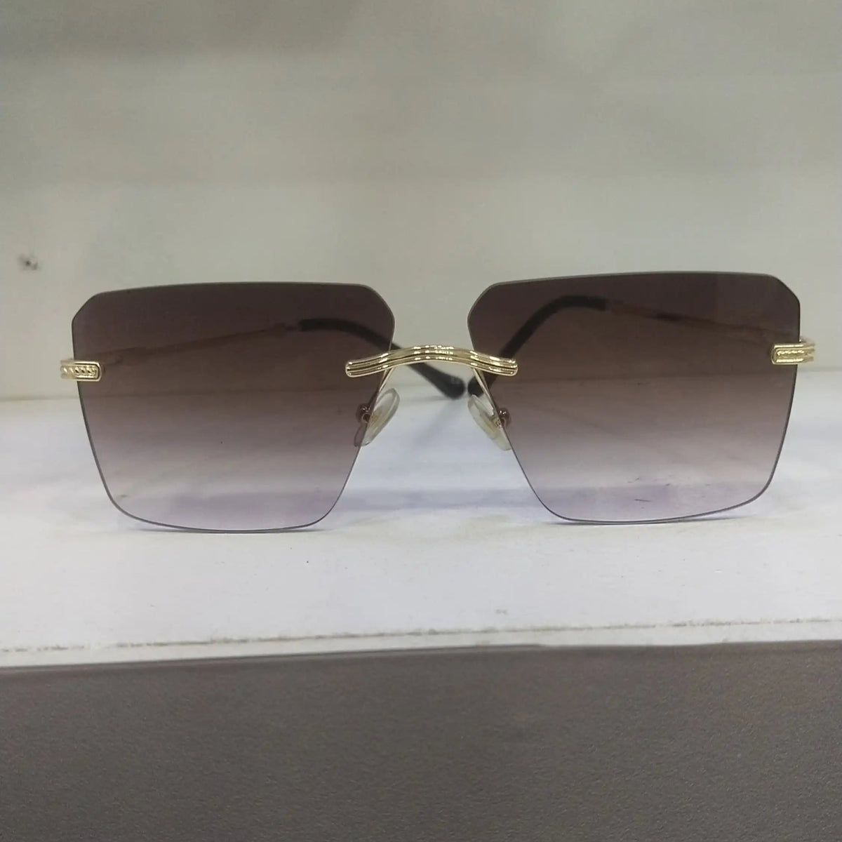 Luxury Rimless Square Sunglasses – Gold Frame & Gradient Brown Lenses